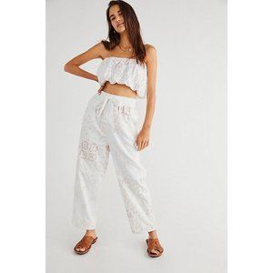 New W/O Tags Free People Weekender 2 Piece Set in Ivory